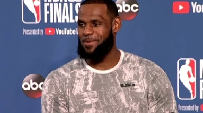 LeBron James Will Become Free Agent