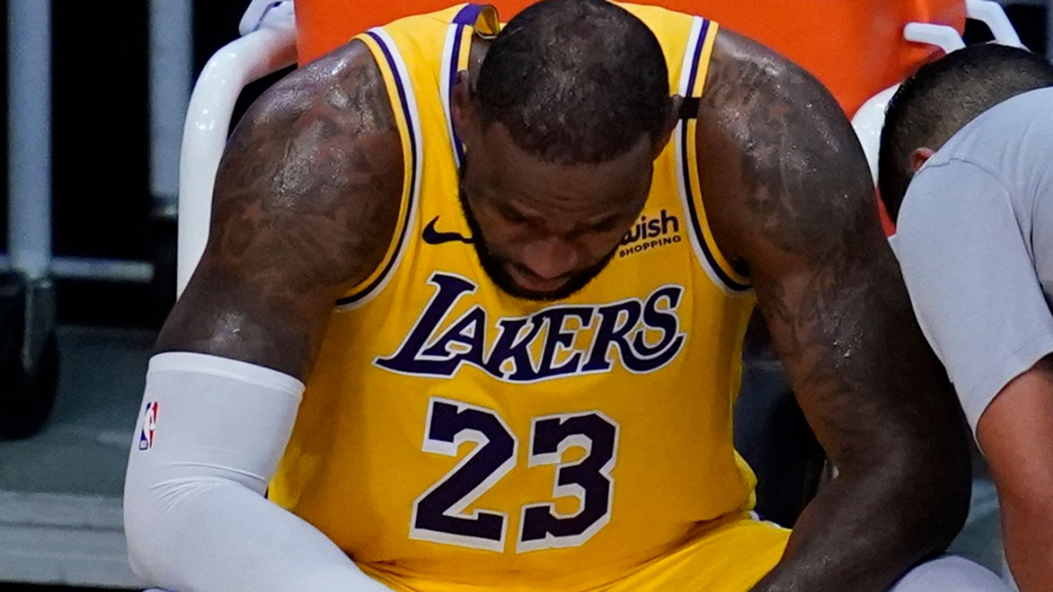 Suns Eliminate Lakers from the Playoffs, LeBron’s 1st Career Opening Round Loss