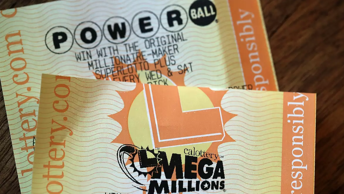 Winner of $1.28 Billion Lottery Collects $433.7 Million After Taxes