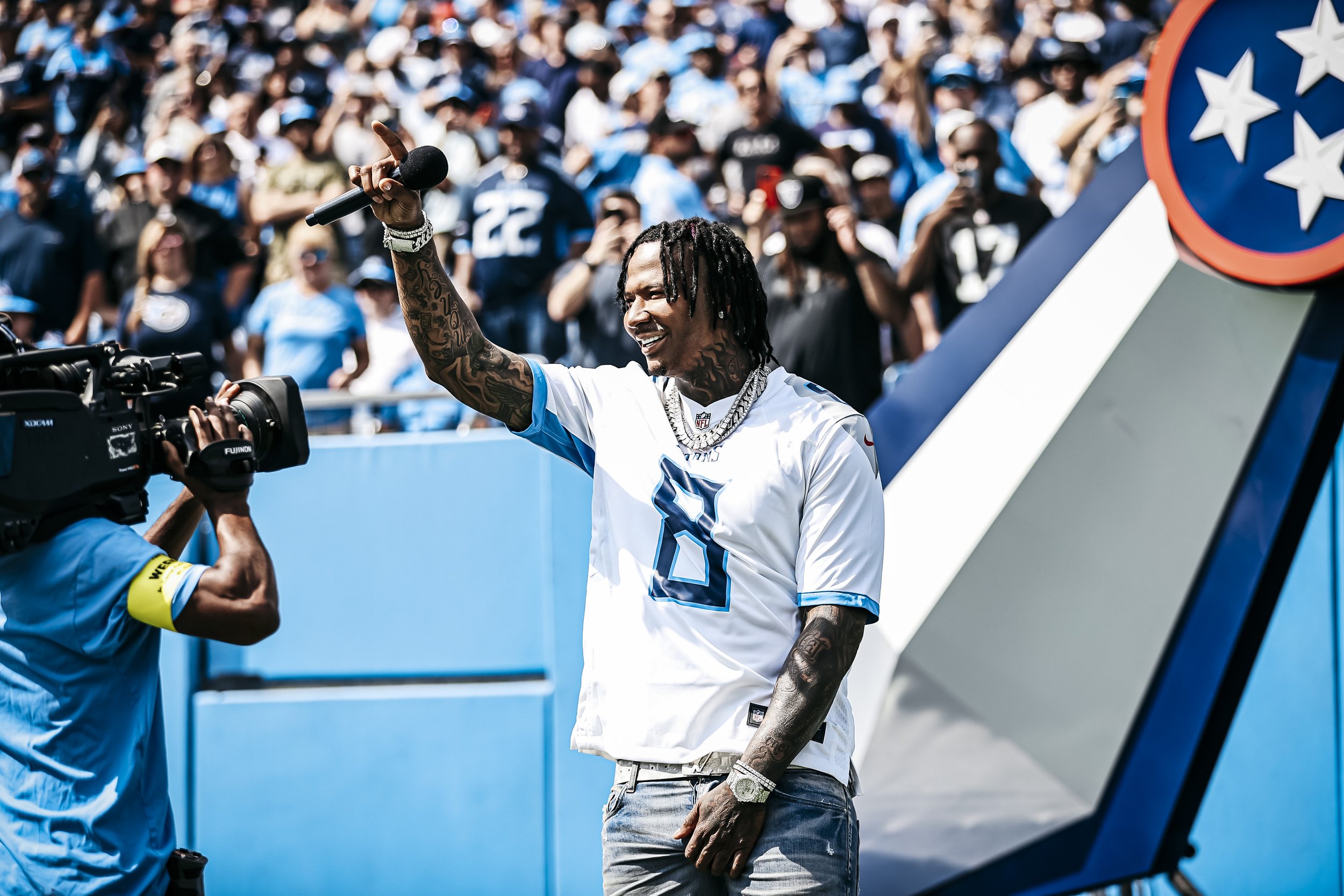Moneybagg Yo Walks Out With Tennessee Titans