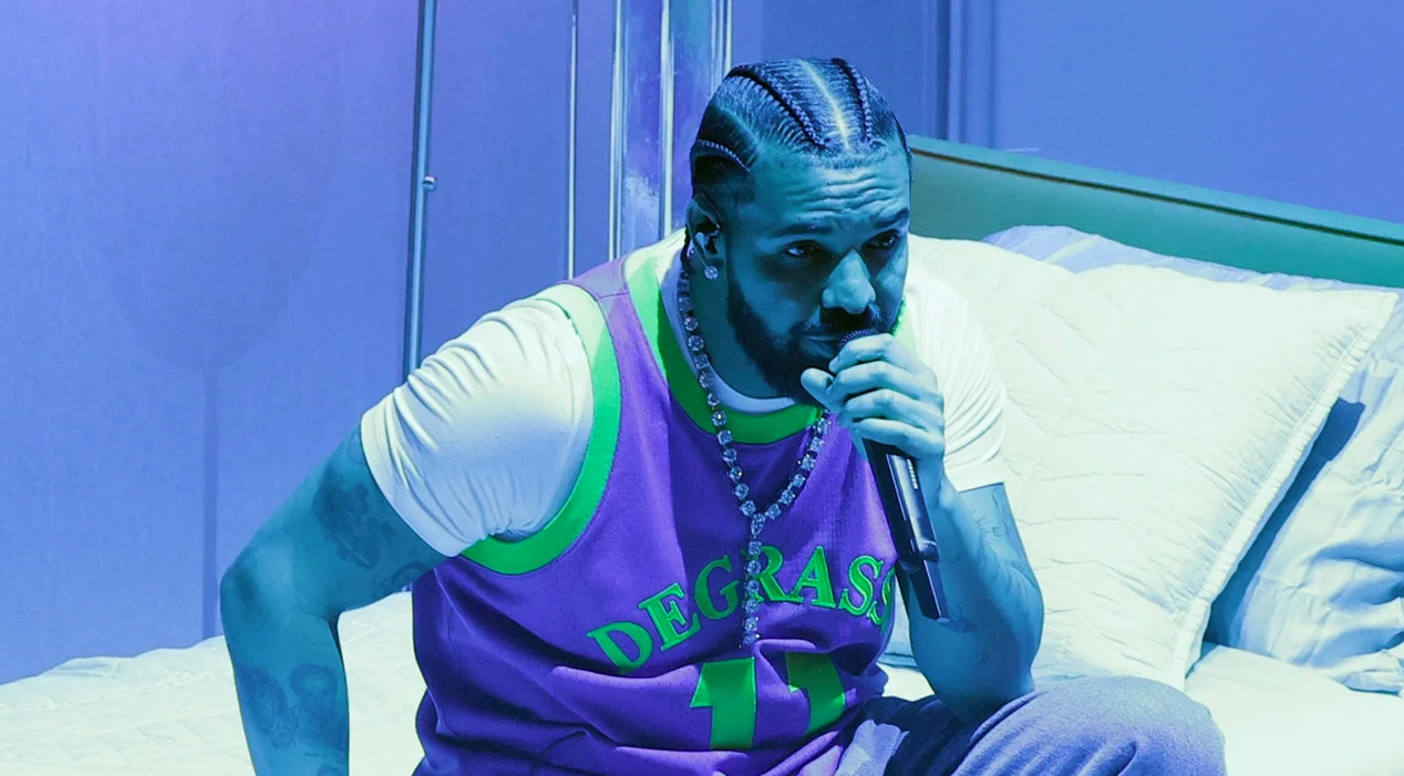 Drake Reportedly Paused Apollo Show After Fan Fell From Balcony