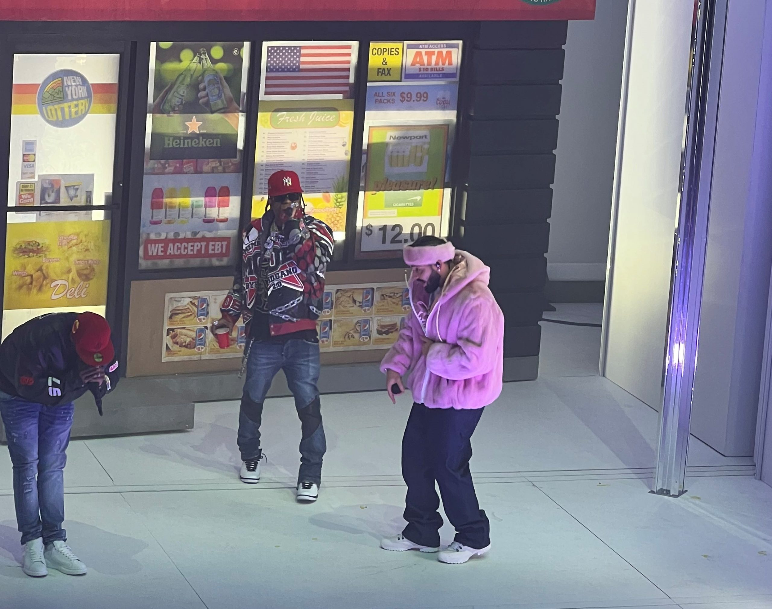 Drake Brings Out The Diplomats During Show at Apollo Theater