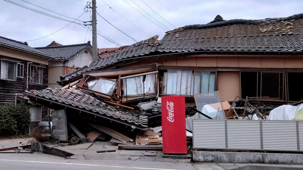 West Coast of Japan Under Tsunami Warning After 7.5 Magnitude Earthquake