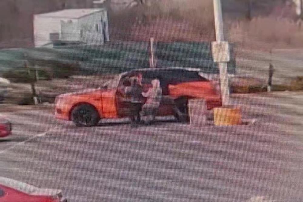 Bentley Driver Fights Off Trio of Would-Be Carjackers Outside Supermarket in New Jersey