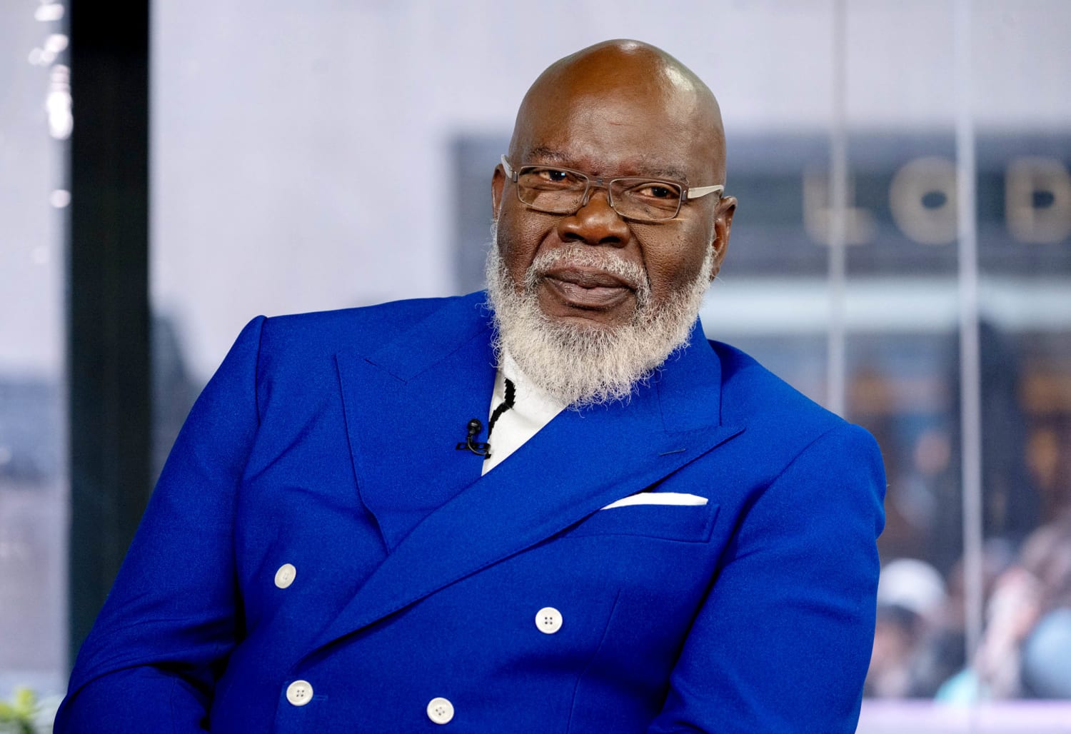 T.D. Jakes Reveals 2024 Collapse on Stage Was Him Experiencing a “Massive Heart Attack”