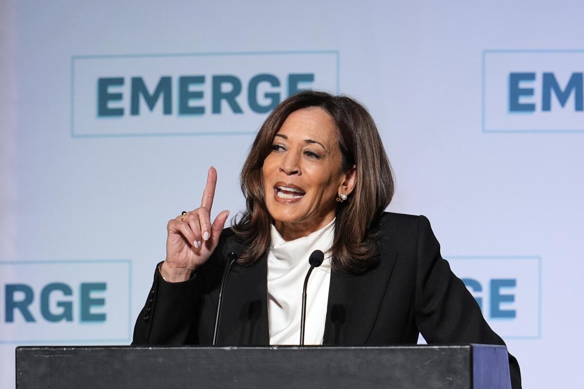 Kamala Harris condemns Trump in speech