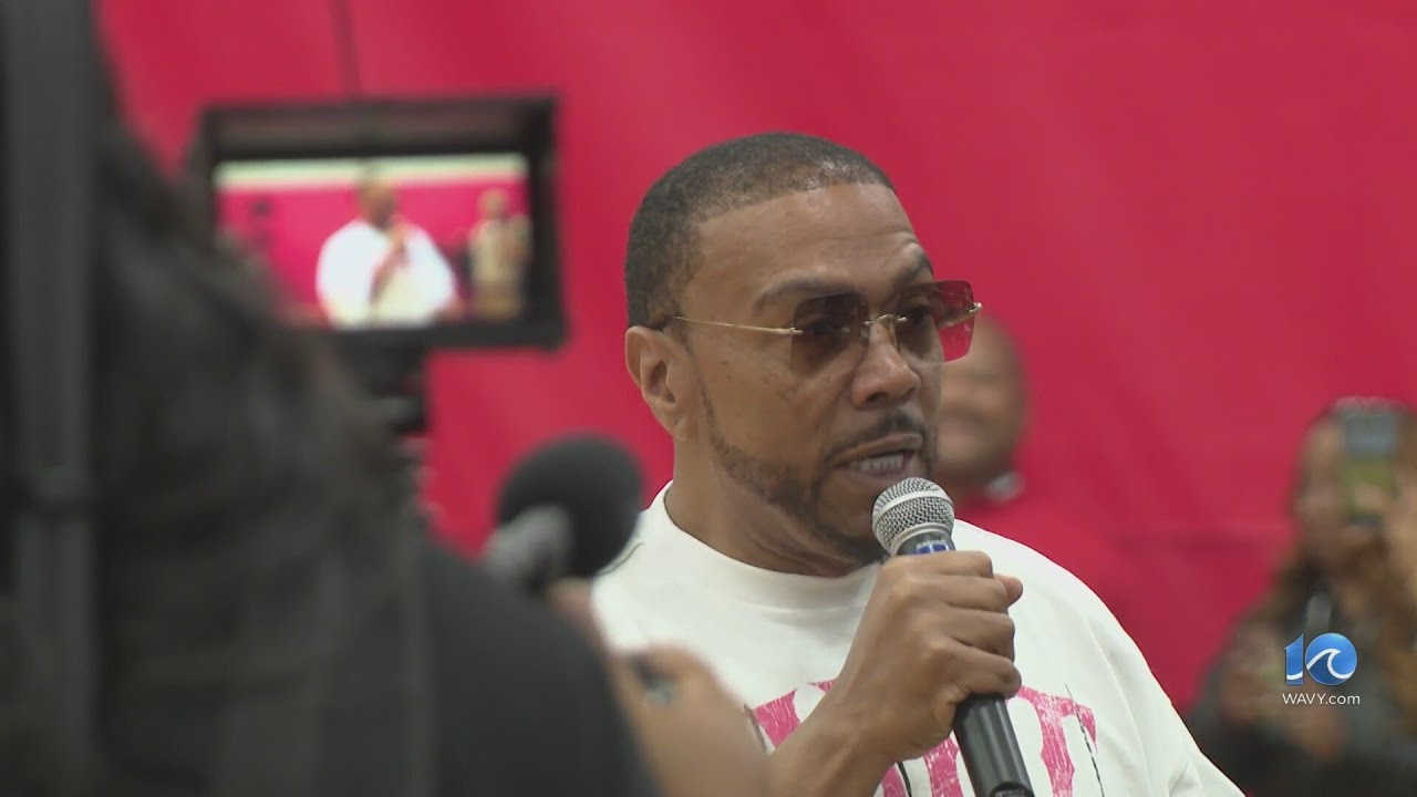 Timbaland Returns To School and Greeted By Screaming Students