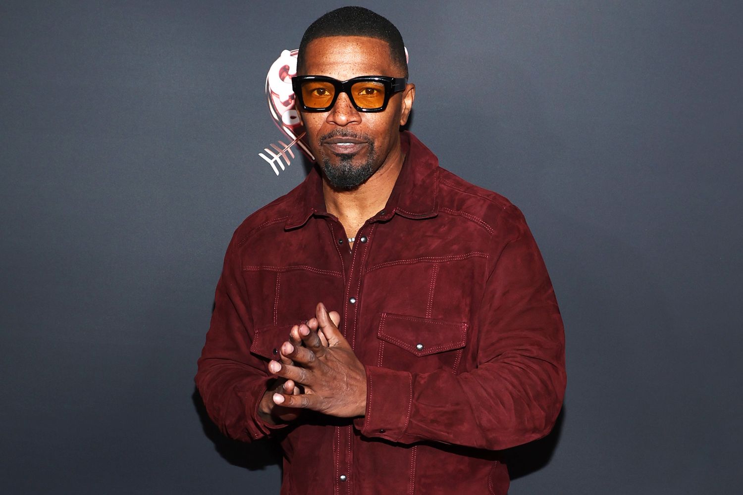Jamie Foxx drops New Single and video for “Somebody”