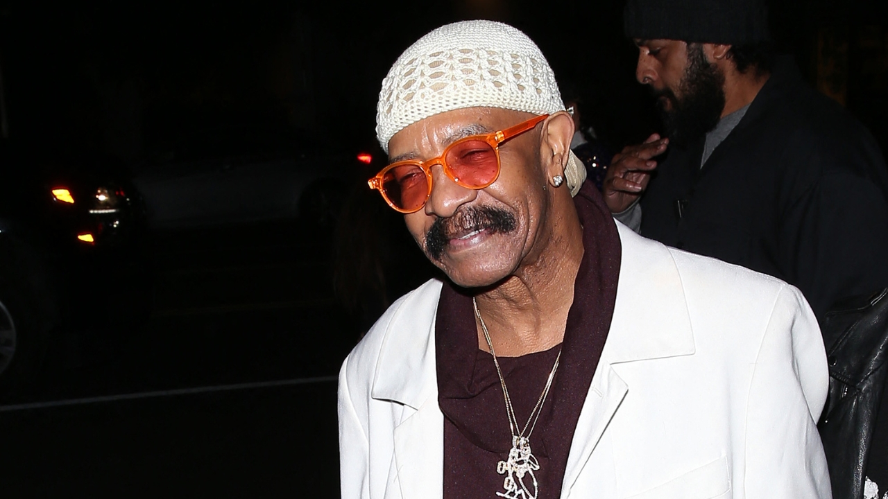 Drake’s Dad, Dennis Graham Says He’s Clear of Lung Cancer Now & Still Smoking